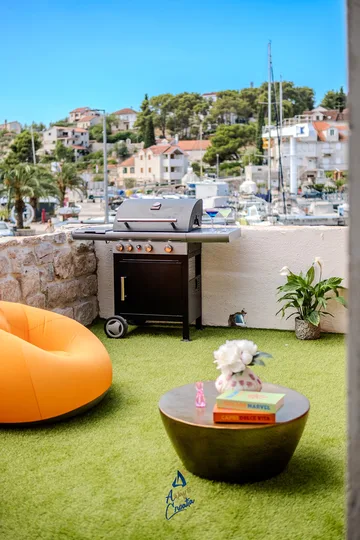 Three-Bedroom Villa in Milna