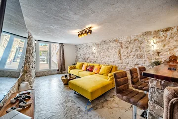 Three-Bedroom Villa in Milna