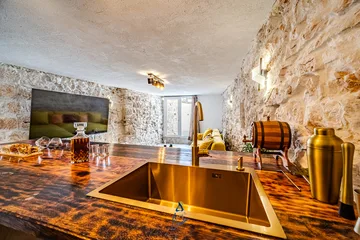 Three-Bedroom Villa in Milna