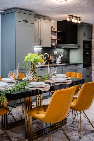 Three-Bedroom Villa in Milna