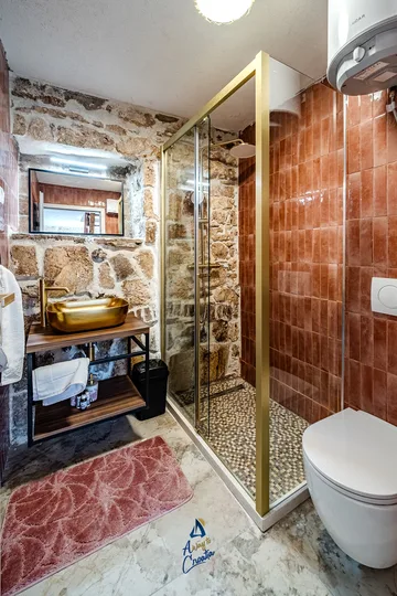 Three-Bedroom Villa in Milna