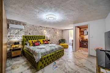 Three-Bedroom Villa in Milna