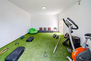 Three-Bedroom Villa in Milna