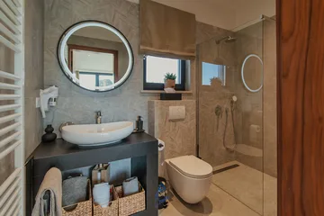 4-Bedroom Villa with Pool & Sauna in Momjan