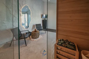 4-Bedroom Villa with Pool & Sauna in Momjan