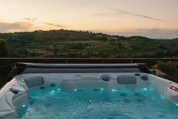 4-Bedroom Villa with Pool & Sauna in Momjan