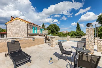 3-Bed Villa with Saltwater Pool and Sea Views in Vodnjan