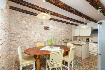 3-Bed Villa with Saltwater Pool and Sea Views in Vodnjan