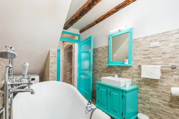 3-Bed Villa with Saltwater Pool and Sea Views in Vodnjan