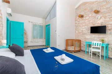 3-Bed Villa with Saltwater Pool and Sea Views in Vodnjan