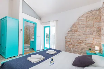 3-Bed Villa with Saltwater Pool and Sea Views in Vodnjan