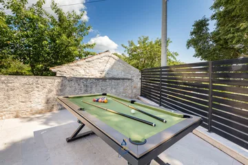 3-Bed Villa with Saltwater Pool and Sea Views in Vodnjan