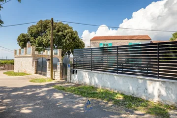 3-Bed Villa with Saltwater Pool and Sea Views in Vodnjan