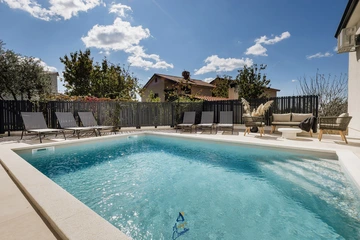 3-Bedroom Villa in Višnjan for Up to 8