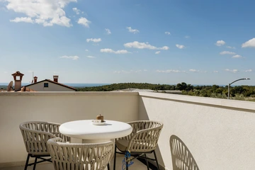 3-Bedroom Villa in Višnjan for Up to 8