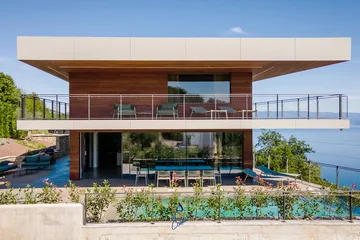 Mošćenice 5-Bedroom Villa with Heated Pool & Spa