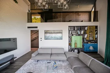 Mošćenice 5-Bedroom Villa with Heated Pool & Spa