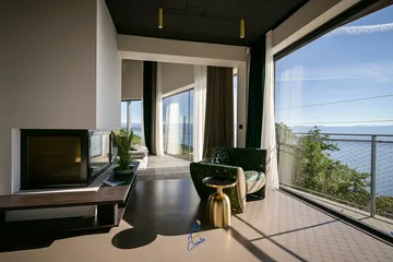 Mošćenice 5-Bedroom Villa with Heated Pool & Spa