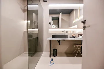 Mošćenice 5-Bedroom Villa with Heated Pool & Spa