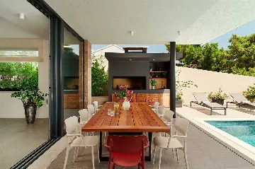 Seafront 4-Bedroom Villa in Sućuraj, Croatia