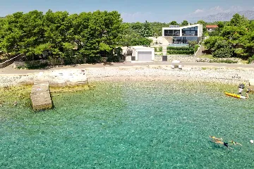 Seafront 4-Bedroom Villa in Sućuraj, Croatia