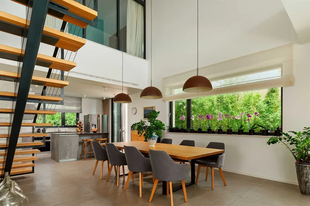 Seafront 4-Bedroom Villa in Sućuraj, Croatia