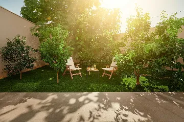 Seafront 4-Bedroom Villa in Sućuraj, Croatia