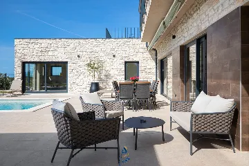 5-Bedroom Villa in Bale, Croatia for 10 Guests