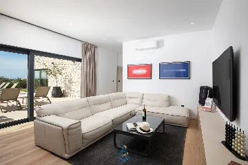 5-Bedroom Villa in Bale, Croatia for 10 Guests