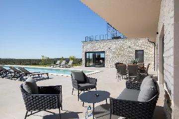 Villa in Bale for 10 Guests with Private Pool