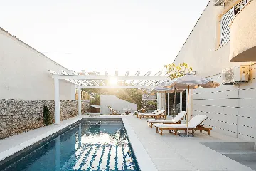 Private-Pool 4-Bedroom Villa for 8 in Murter