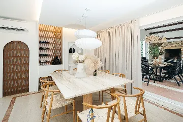 Private-Pool 4-Bedroom Villa for 8 in Murter