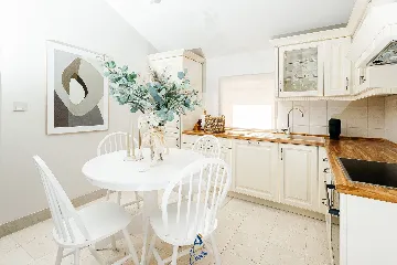 Private-Pool 4-Bedroom Villa for 8 in Murter