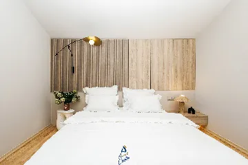 Private-Pool 4-Bedroom Villa for 8 in Murter