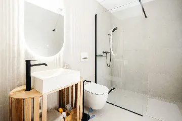 Private-Pool 4-Bedroom Villa for 8 in Murter