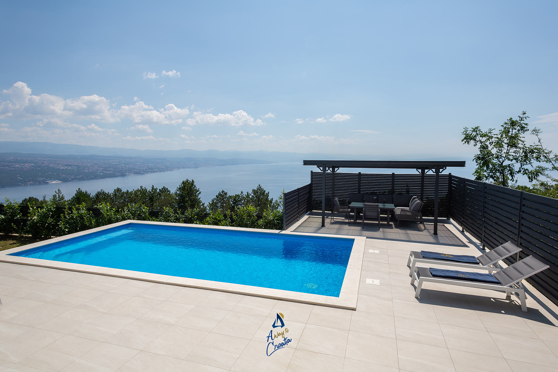 Image of 4-BR Sea-View Villa with Pool near Opatija