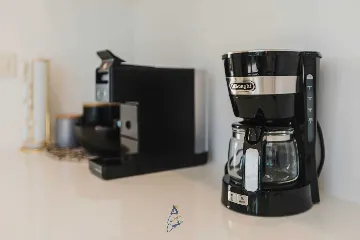 4-Bedroom Villa with Pool & Jacuzzi in Brnobići