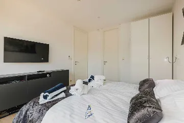 4-Bedroom Villa with Pool & Jacuzzi in Brnobići