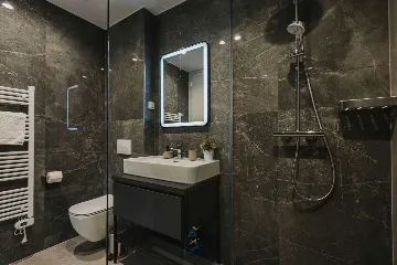 4-Bedroom Villa with Pool & Jacuzzi in Brnobići