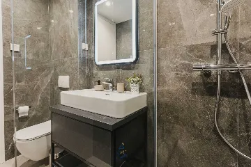 4-Bedroom Villa with Pool & Jacuzzi in Brnobići