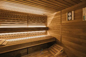 4-Bedroom Villa with Pool & Jacuzzi in Brnobići