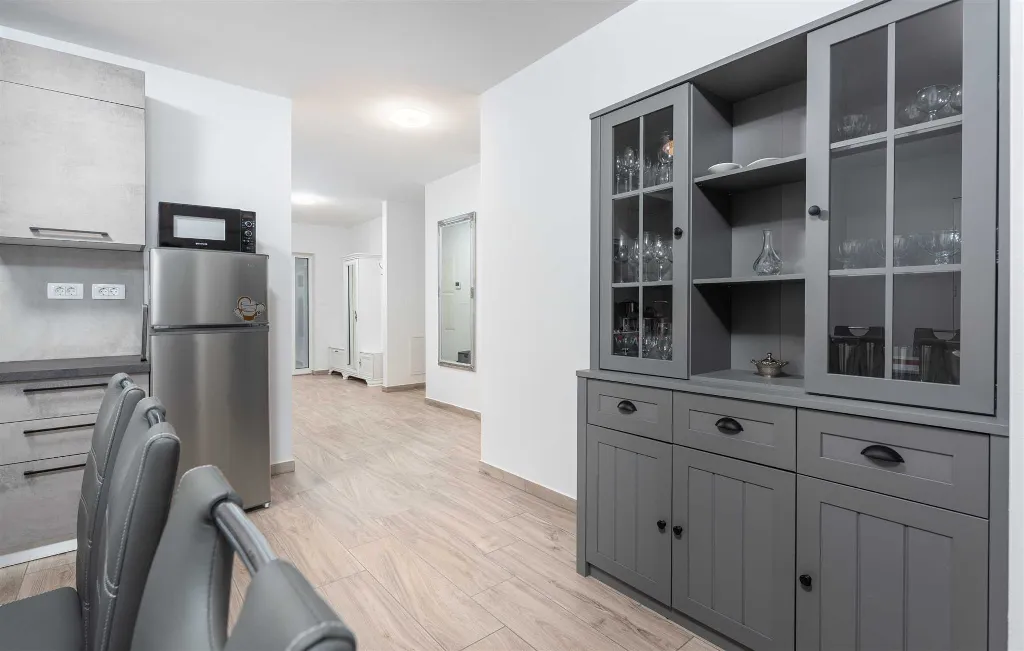 Villa in Buroli with Pool, Sauna and Outdoor Kitchen