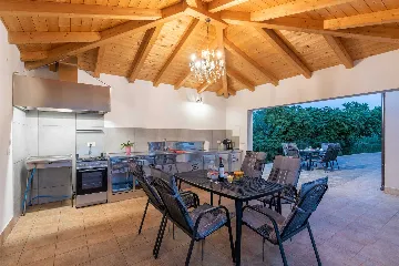 Villa in Buroli with Pool, Sauna and Outdoor Kitchen