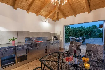 Villa in Buroli with Pool, Sauna and Outdoor Kitchen