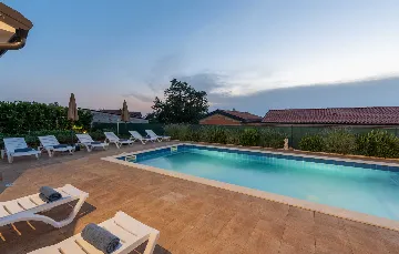 Villa in Buroli with Pool, Sauna and Outdoor Kitchen