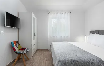 Villa in Buroli with Pool, Sauna and Outdoor Kitchen