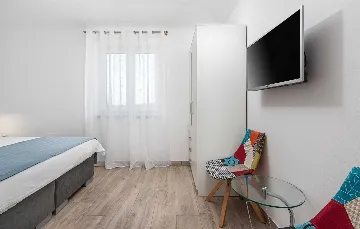 Villa in Buroli with Pool, Sauna and Outdoor Kitchen