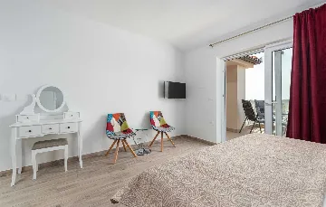 Villa in Buroli with Pool, Sauna and Outdoor Kitchen