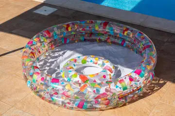 Villa in Buroli with Pool, Sauna and Outdoor Kitchen