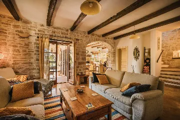 Sv. Lovreč 3-Bedroom Villa with Pool and Garden